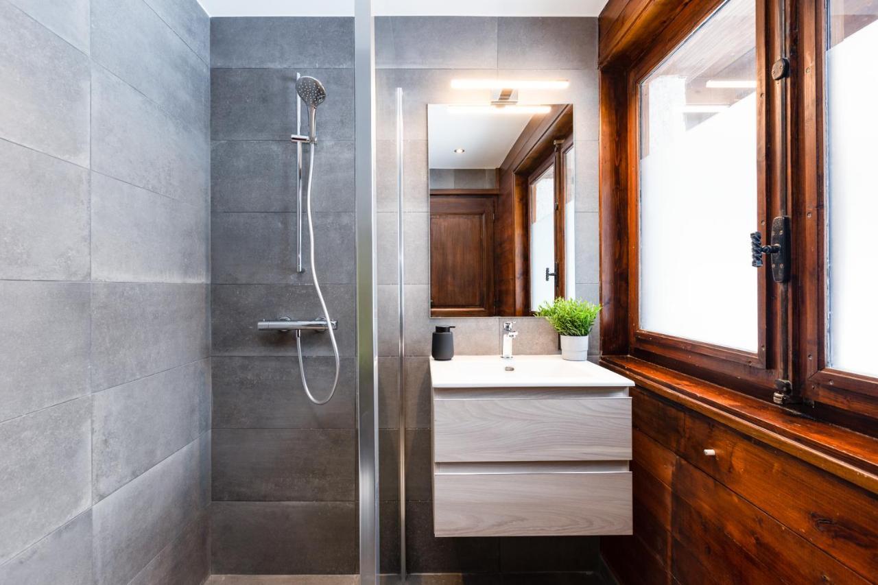 Chalet Les Praz - 280Sqm - Sauna Cinema Fitness - 5 Bedrooms In Heart Of Les Praz - By Cozee Rentals Chamonix Buitenkant foto